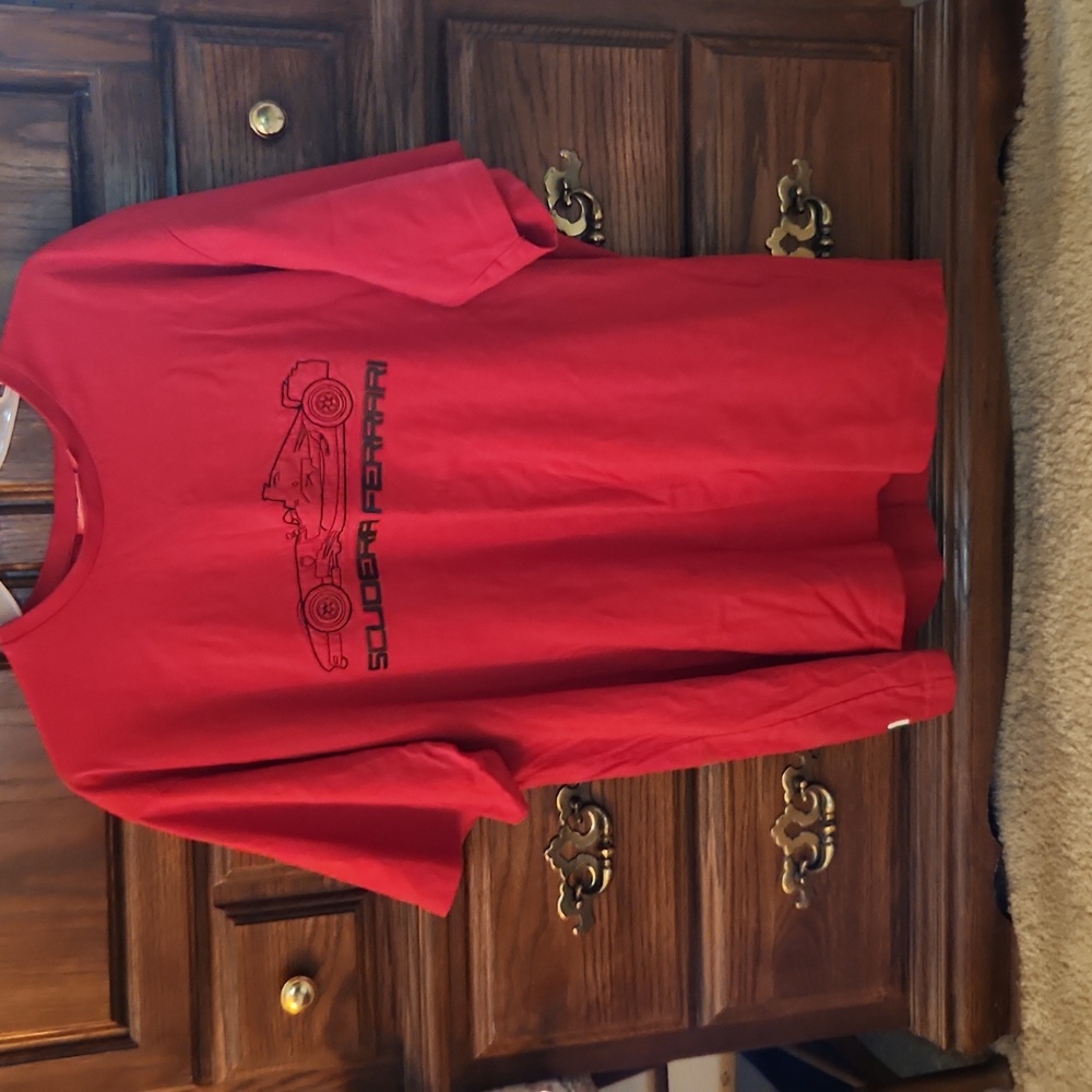 New Ferrari Scuderia t-shirt. Size XL